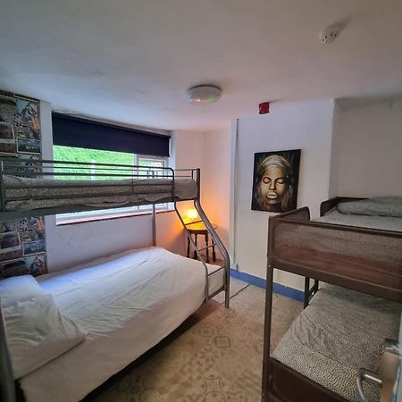 First And Last Youth Hostel Dover Luaran gambar